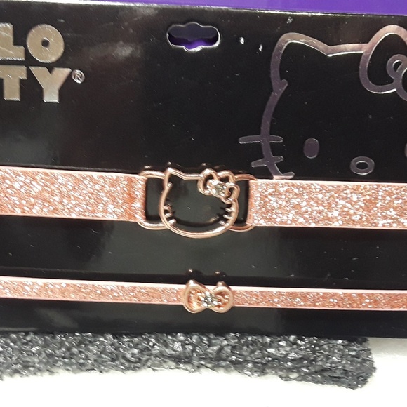 Hello Kitty Jewelry Set - Picture 2 of 6